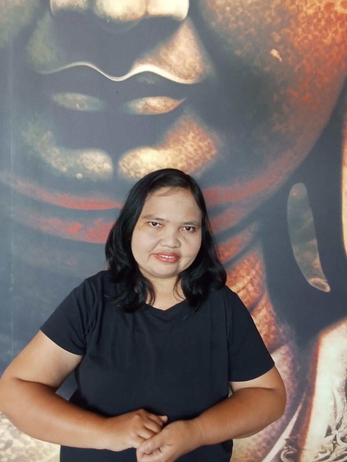 Yuni — masażystka Bali & Thai Massage